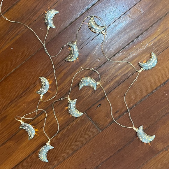 Crescent Moon String Lights - Picture 4 of 4